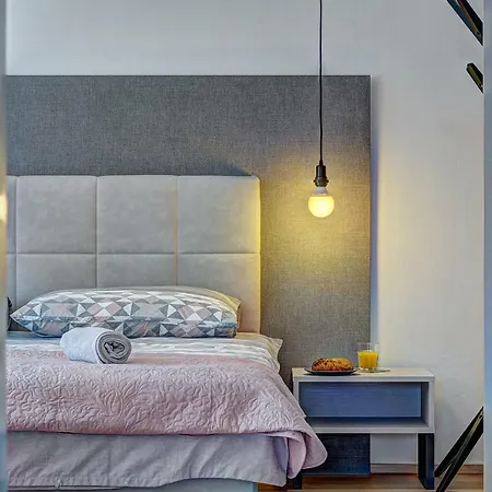 Apartment Lola App In Center, 4+1 Pax