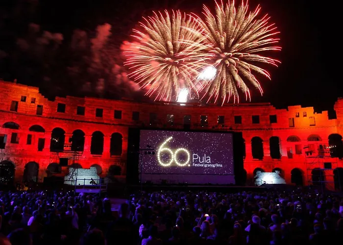 Lola App In Center, 4+1 Pax Apartment